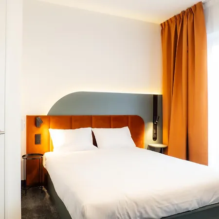 B&B Hotel Leszno ホテル