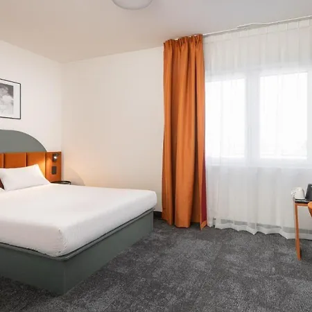 Hotel B&B Hotel Leszno