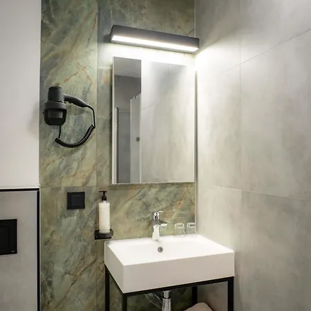 B&B Hotel Leszno Hotel 3*