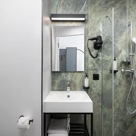 B&B Hotel Leszno Лешно