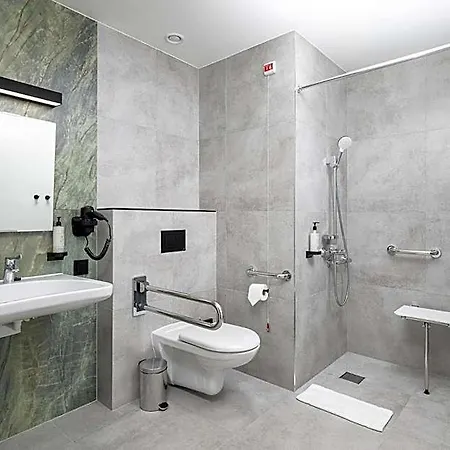 B&B Hotel Leszno Hotel 3*