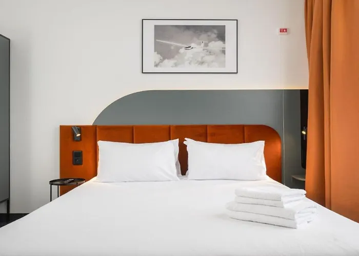 B&B Hotel Leszno Отель Лешно