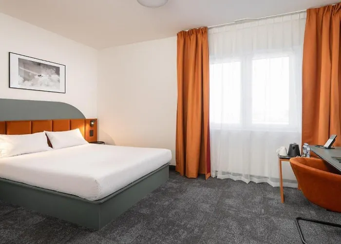 Отель B&B Hotel Leszno