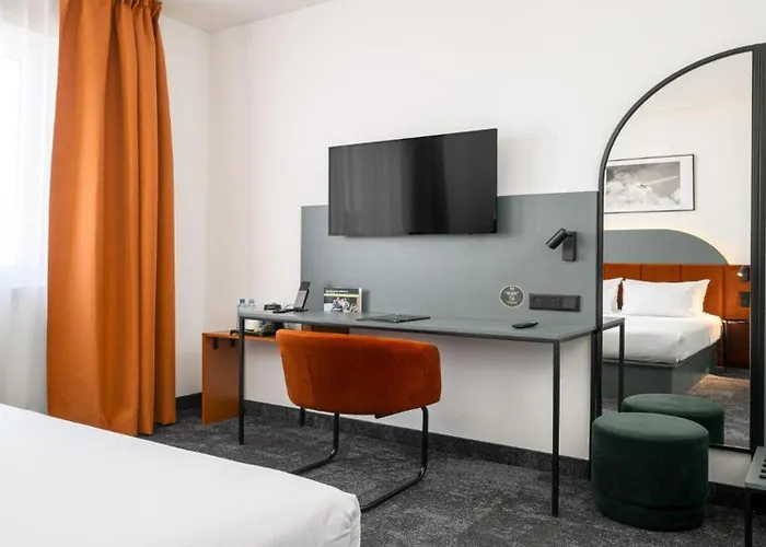 Hotel B&B Hotel Leszno 3*