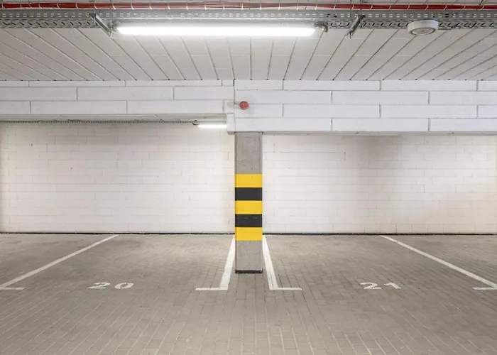 Отель B&B Hotel Leszno Лешно