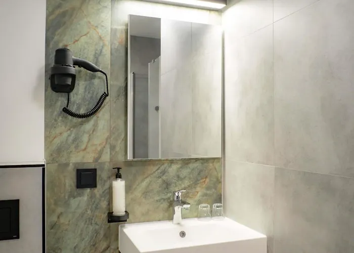 B&B Hotel Leszno Hotel 3*